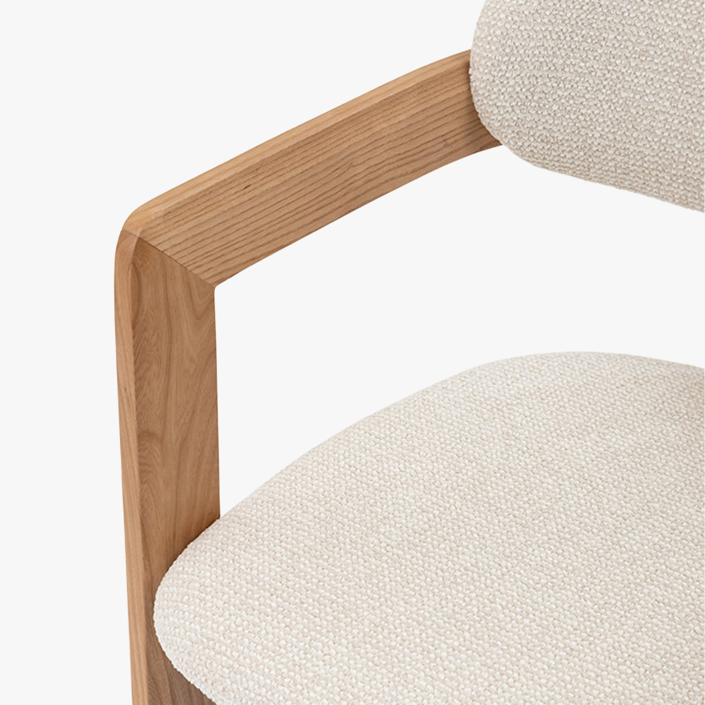 tabouret en tissu beige avec pieds en chêne massif couleur bois clair