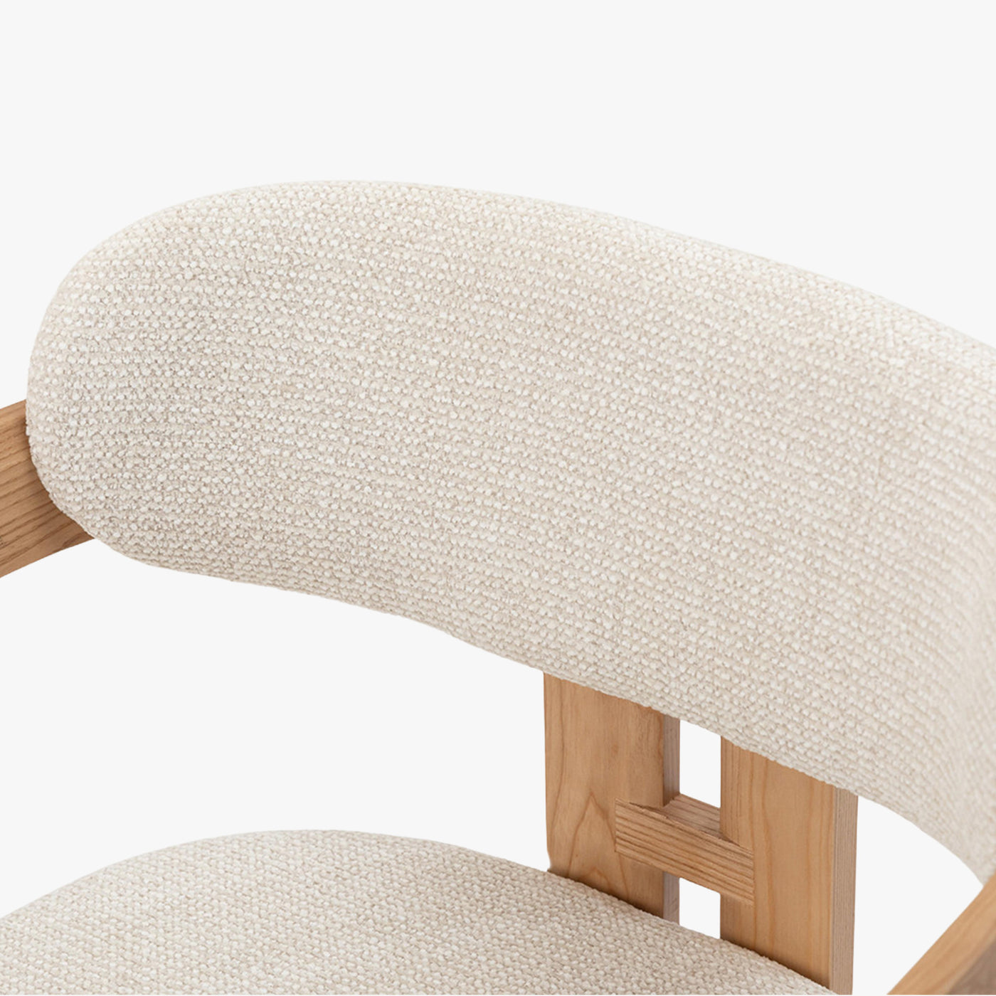 lot de 2 chaises de repas en tissu beige avec pieds en chêne massif couleur bois clair