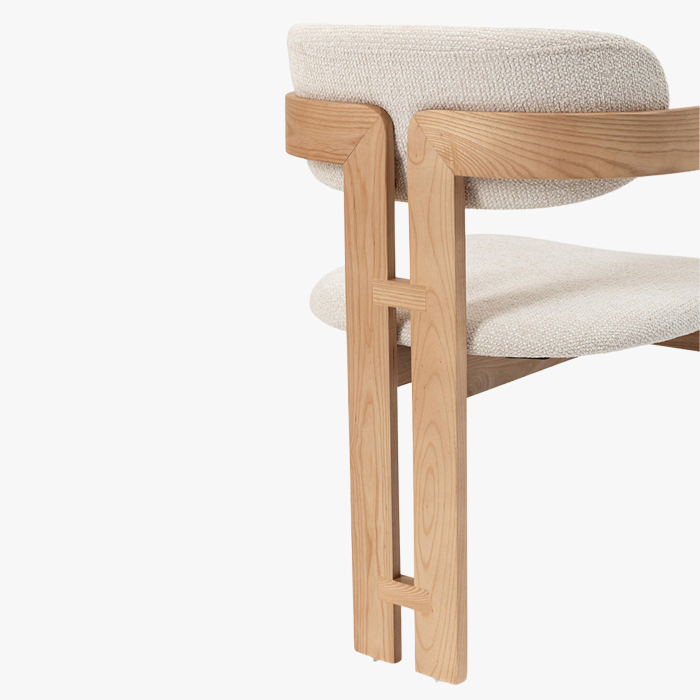 lot de 2 chaises de repas en tissu beige avec pieds en chêne massif couleur bois clair