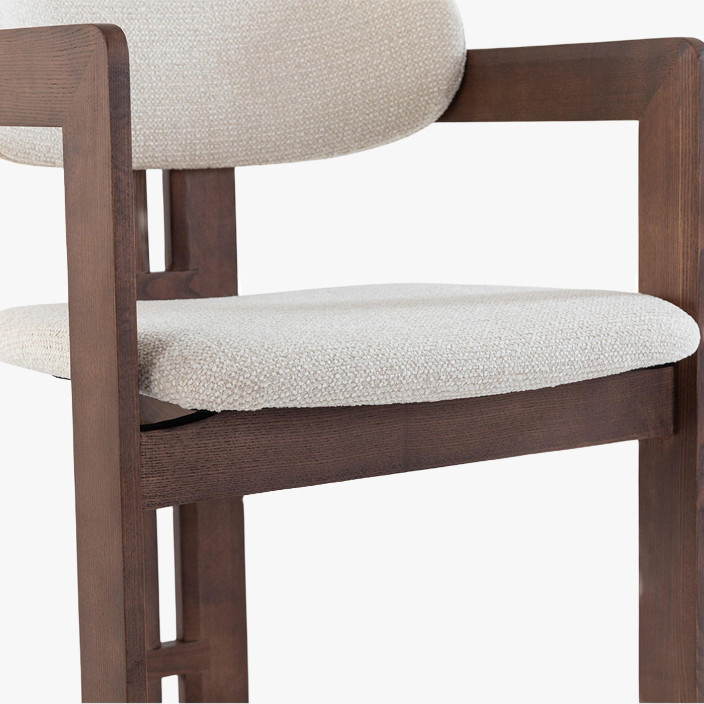 lot de 2 chaises de repas en tissu beige avec pieds en chêne massif couleur bois foncé