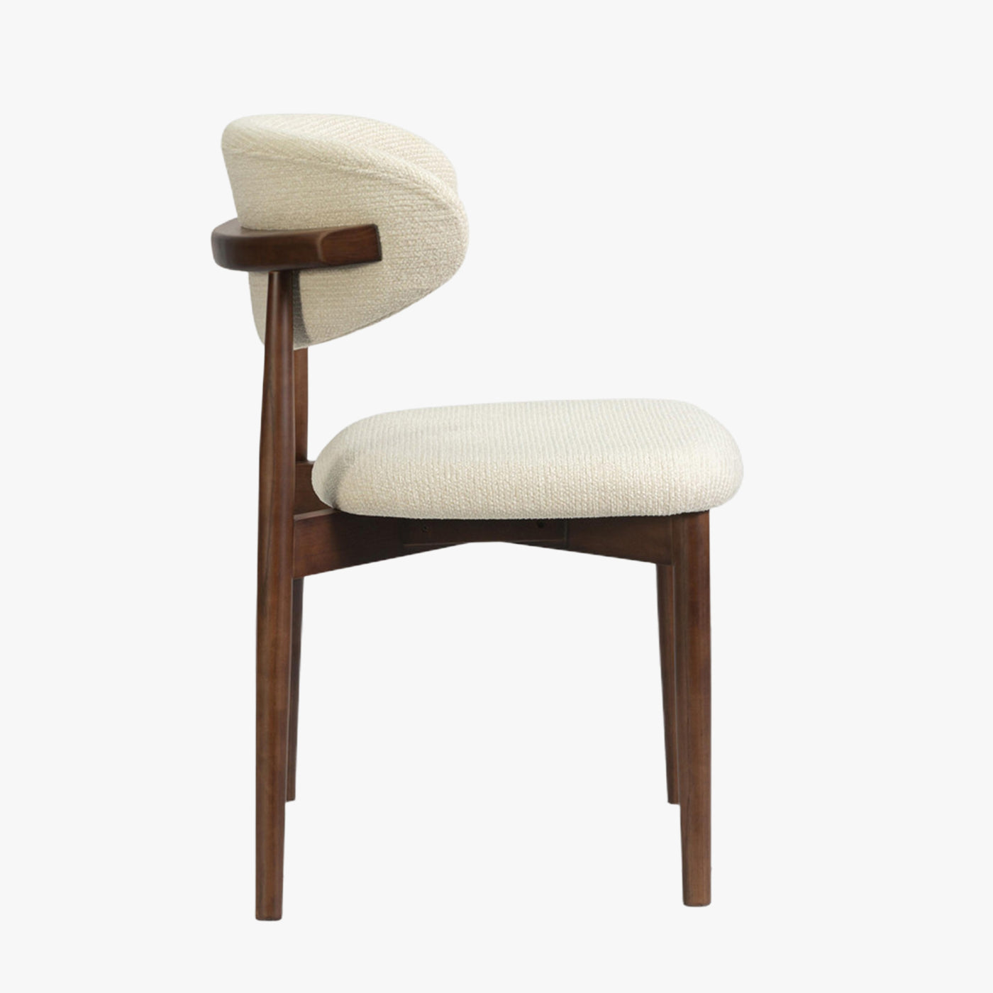 lot de 2 chaises en tissu beige avec piètement en chêne massif couleur bois foncé