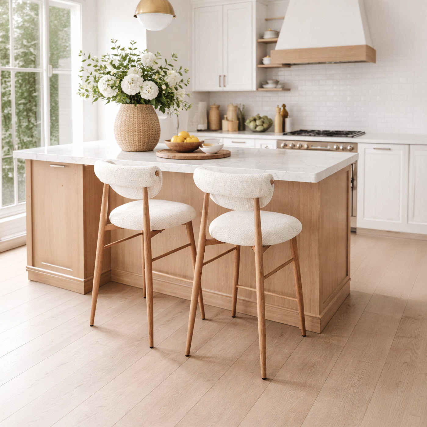 ADRIA Tabouret en tissu beige pieds couleur bois - Tabourets - Mobilier Deco