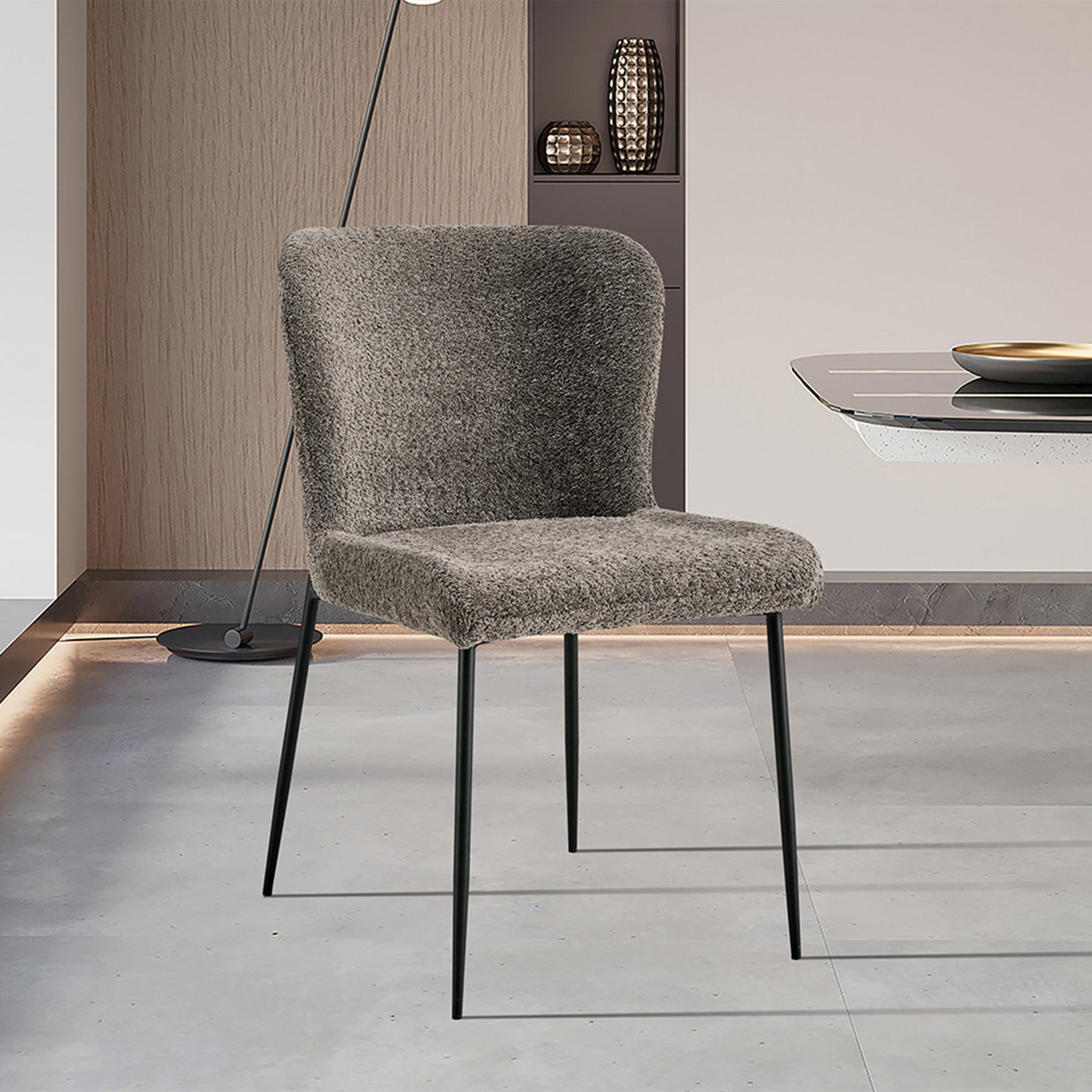 AZEL Lot de 2 chaises tissu bouclette taupe piètement métal noir - Chaise de repas - Mobilier Deco