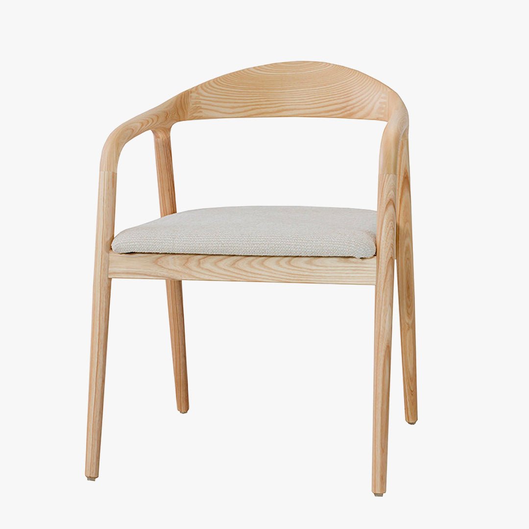 CLAIRE Chaise en tissu beige piètement en bois clair - Chaise de repas - Mobilier Deco