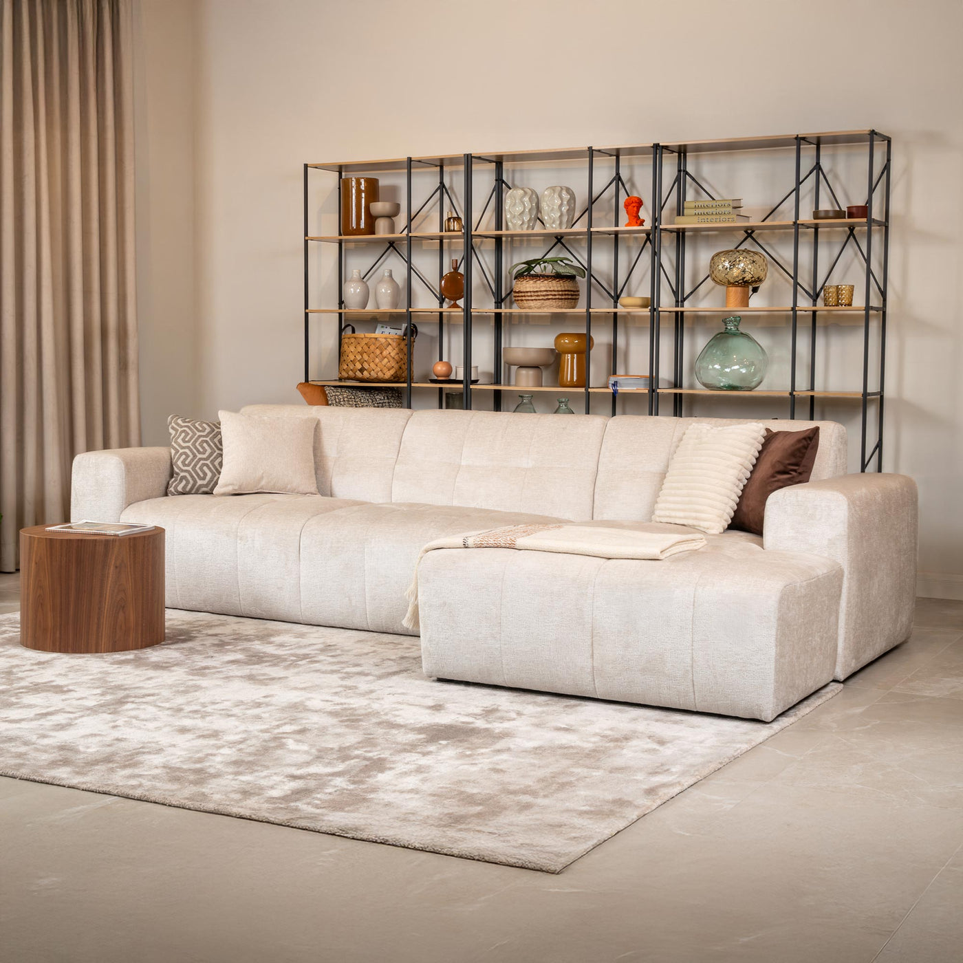 CYNDA Canapé d'angle en tissu capitonné beige - Angle droit - Canapés d'angle - Mobilier Deco