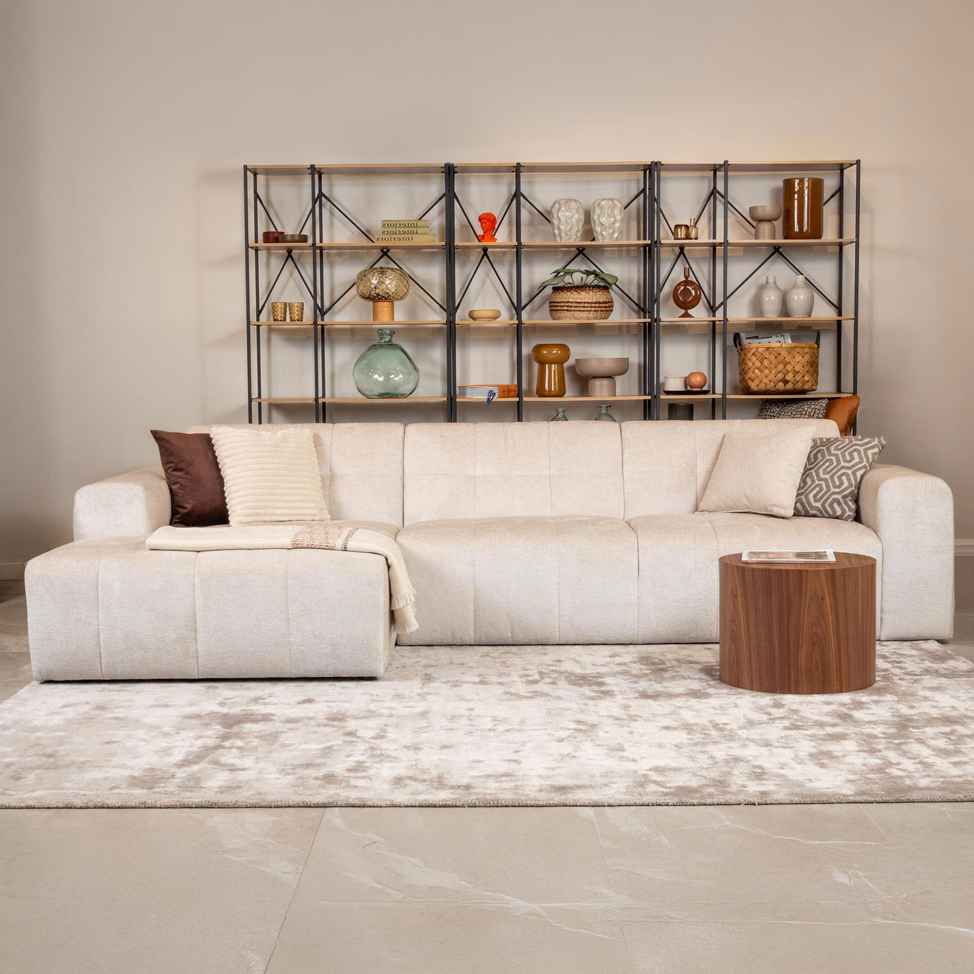 CYNDA Canapé d'angle en tissu capitonné beige - Angle gauche - Canapés d'angle - Mobilier Deco