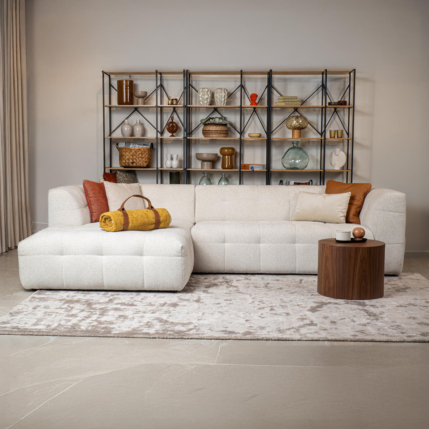 DEYNA Canapé d’angle en tissu capitonné beige - Angle gauche - Canapés d'angle - Mobilier Deco