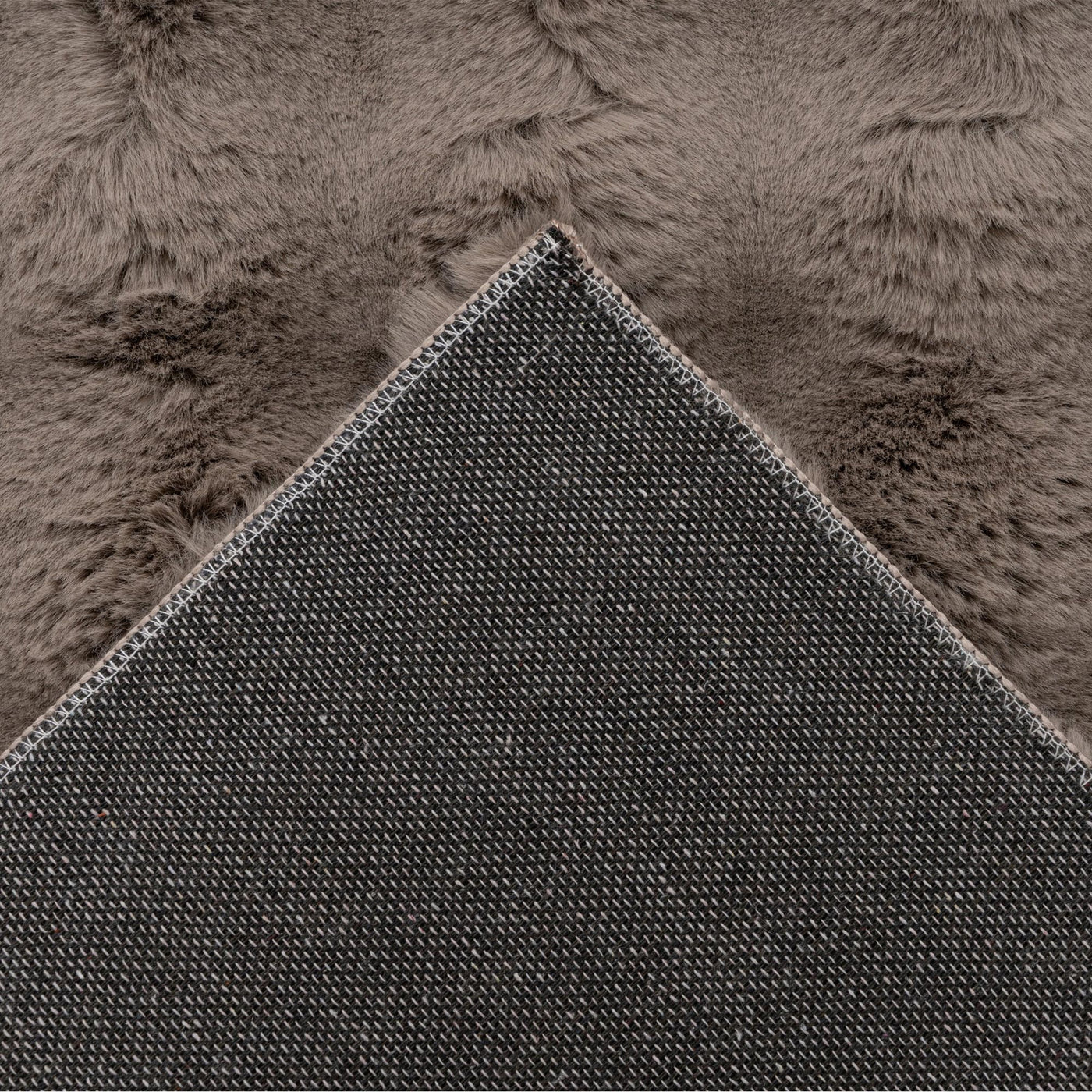 HARMONY Tapis en tissu doux à motif quadrillé taupe - 160x230 cm - Tapis - Mobilier Deco