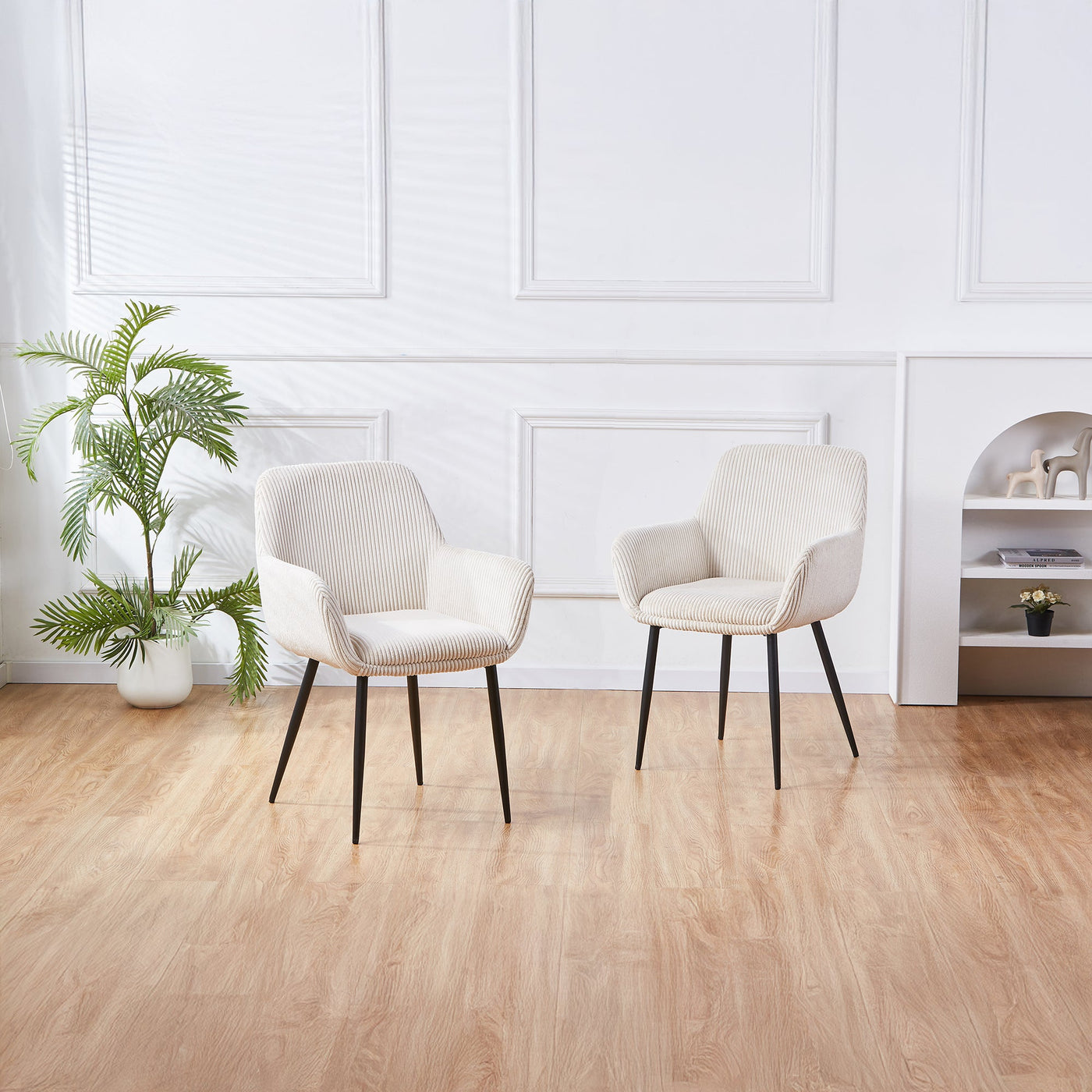 JESSIE Lot de 2 chaises en velours côtelé beige pieds en métal noir - Chaise de repas - Mobilier Deco