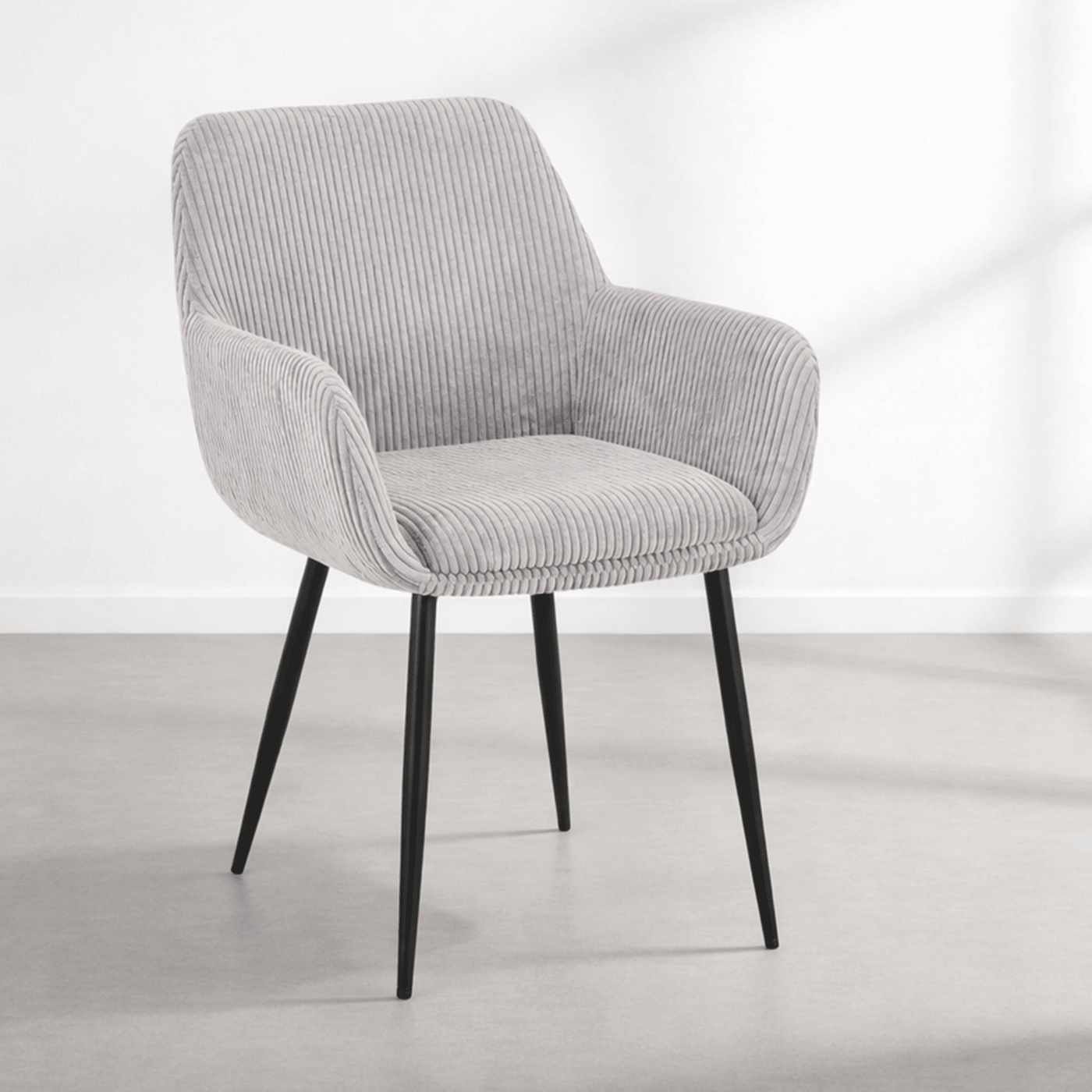 JESSIE Lot de 2 chaises en velours côtelé gris clair pieds en métal noir - Chaise de repas - Mobilier Deco