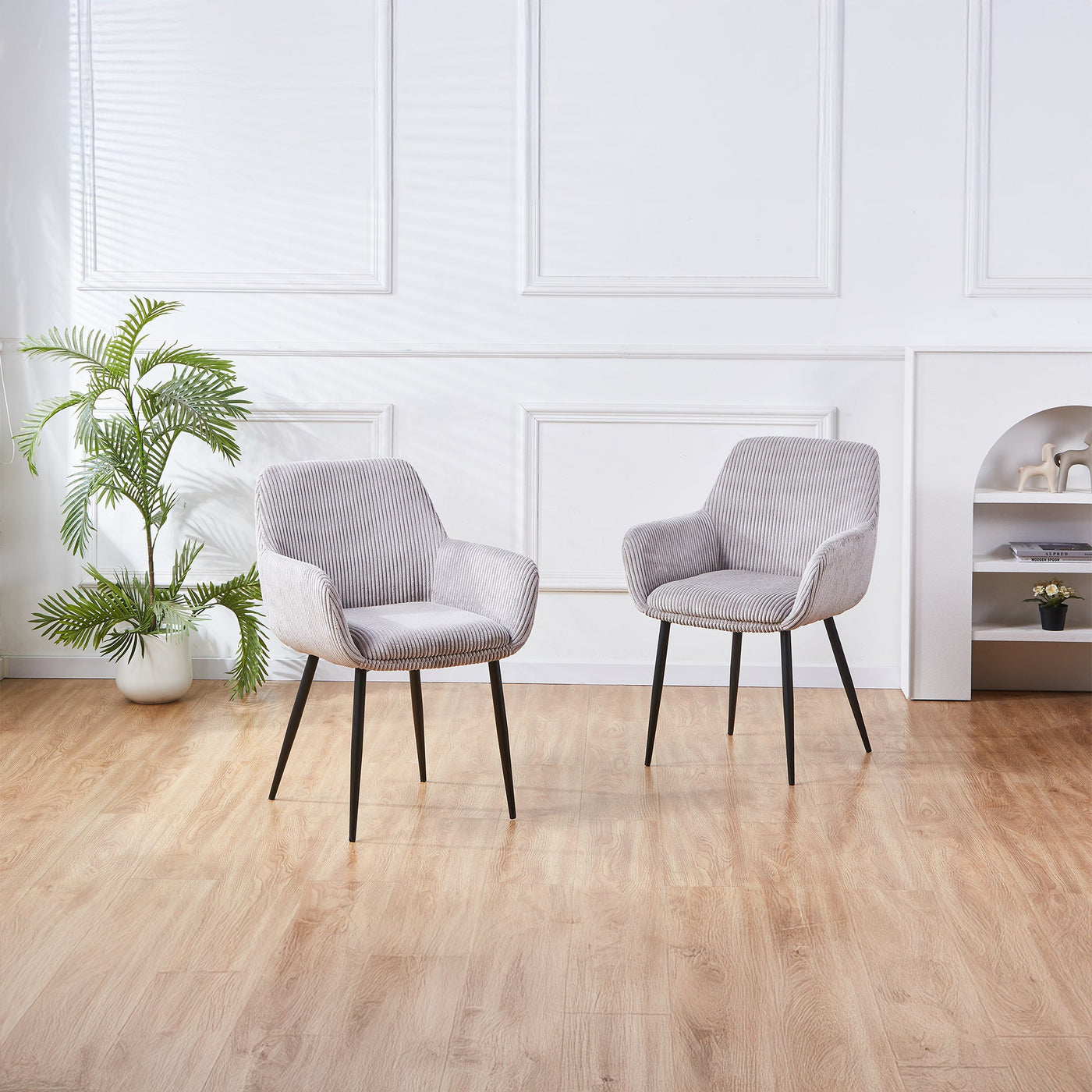 JESSIE Lot de 2 chaises en velours côtelé gris clair pieds en métal noir - Chaise de repas - Mobilier Deco