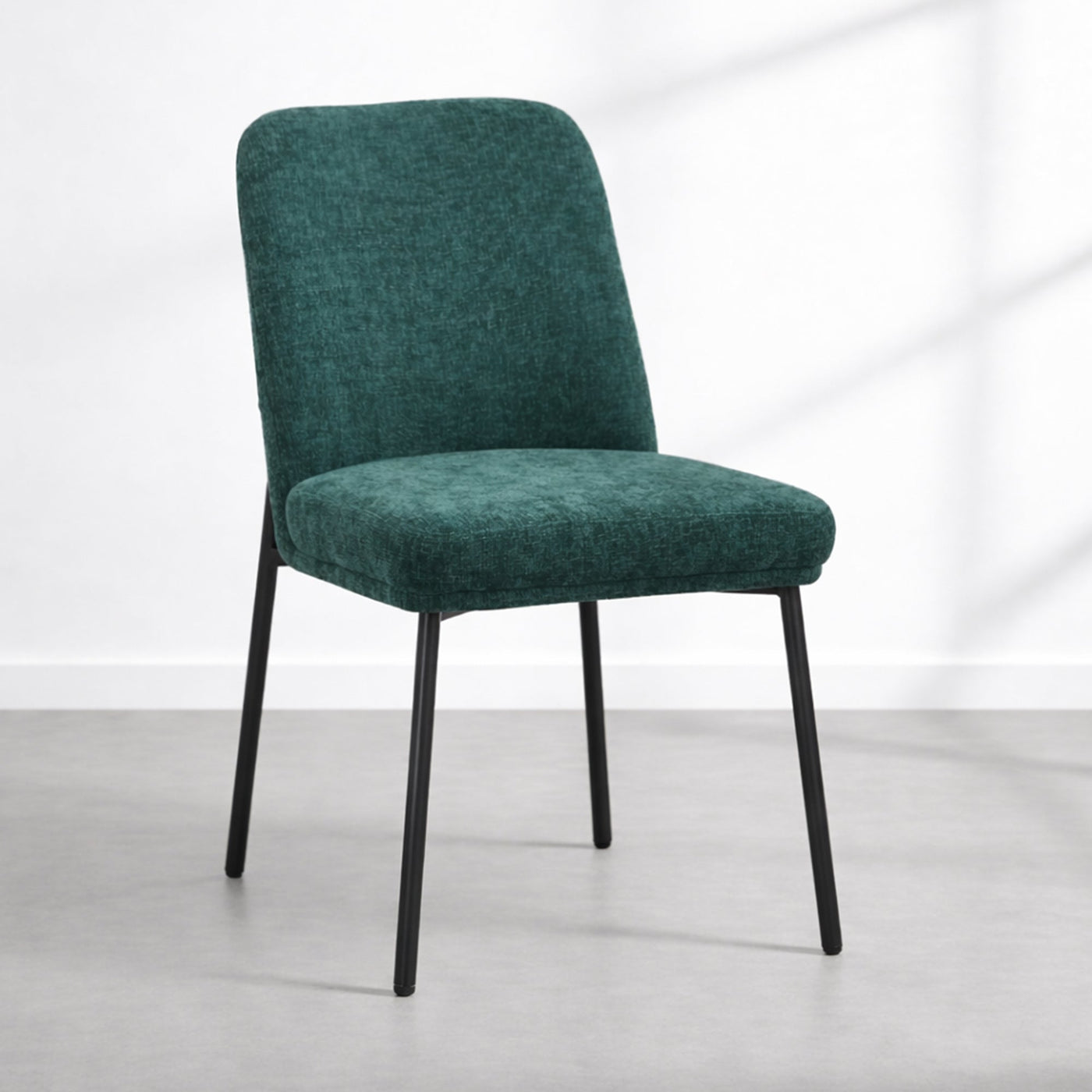 KAYNA Lot de 2 chaises en tissu vert pieds en métal noir - Chaise de repas - Mobilier Deco