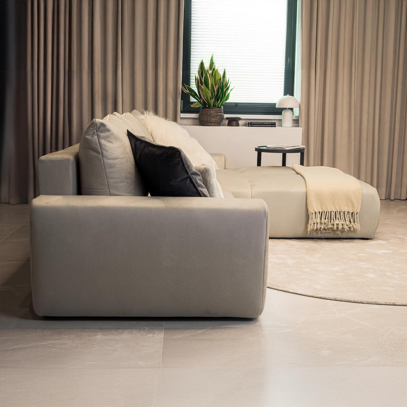 LYGIE Canapé d'angle convertible avec coffre en velours beige - Angle droit - Canapé d'angle convertible - Mobilier Deco