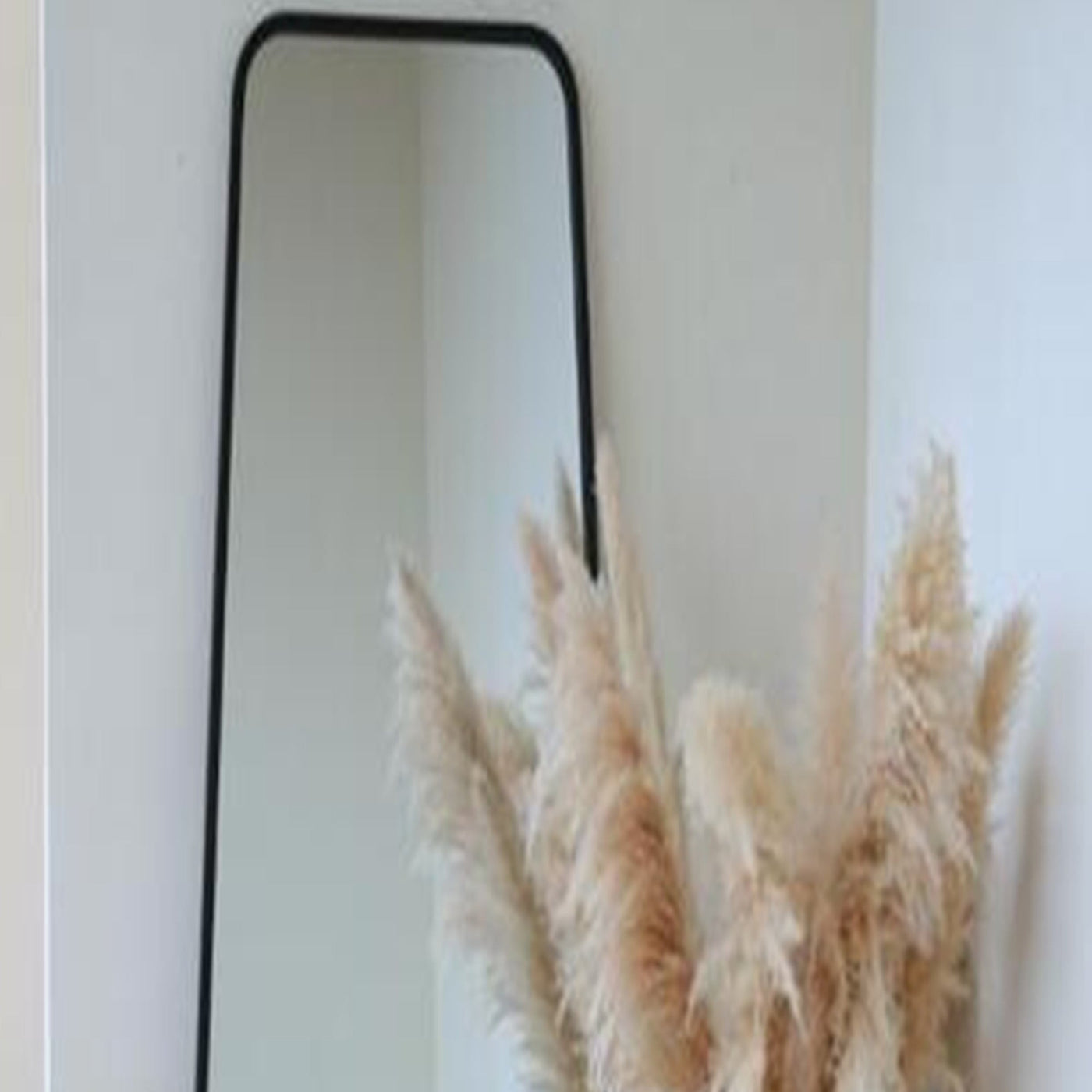 MIRANY Miroir sur pieds rectangulaire en fer noir 122x58 cm - Miroirs - Mobilier Deco