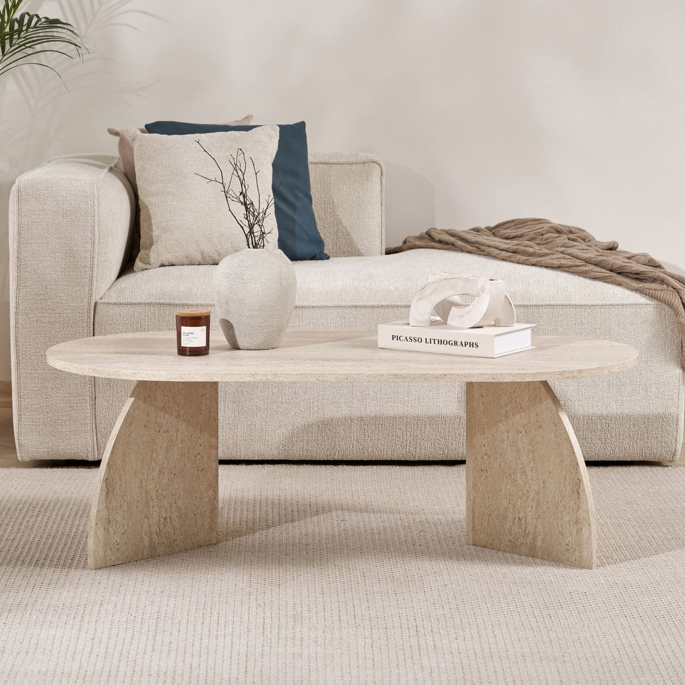NAYALI Table basse ovale beige 120 cm - Table basse - Mobilier Deco