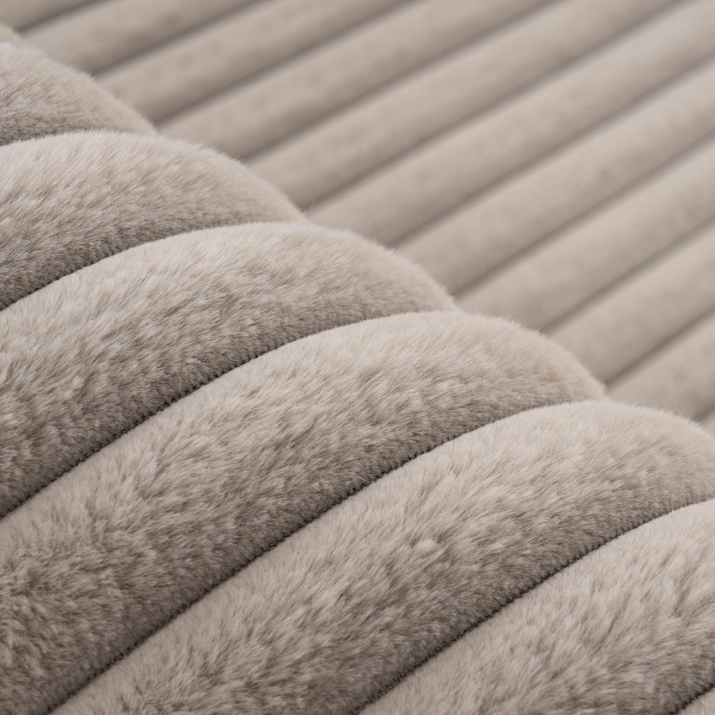 PLUSH Tapis en velours côtelé taupe - 160x230 cm - Tapis - Mobilier Deco