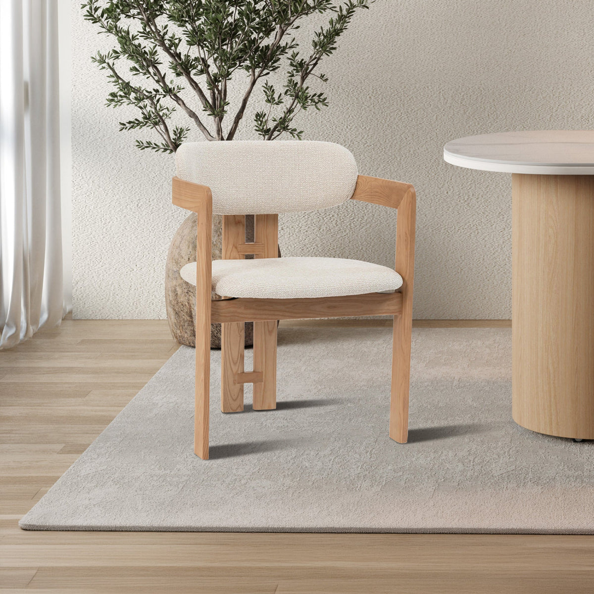 SANDRA Lot de 2 chaises de repas en tissu beige pieds en chêne massif clair - Mobilier Deco