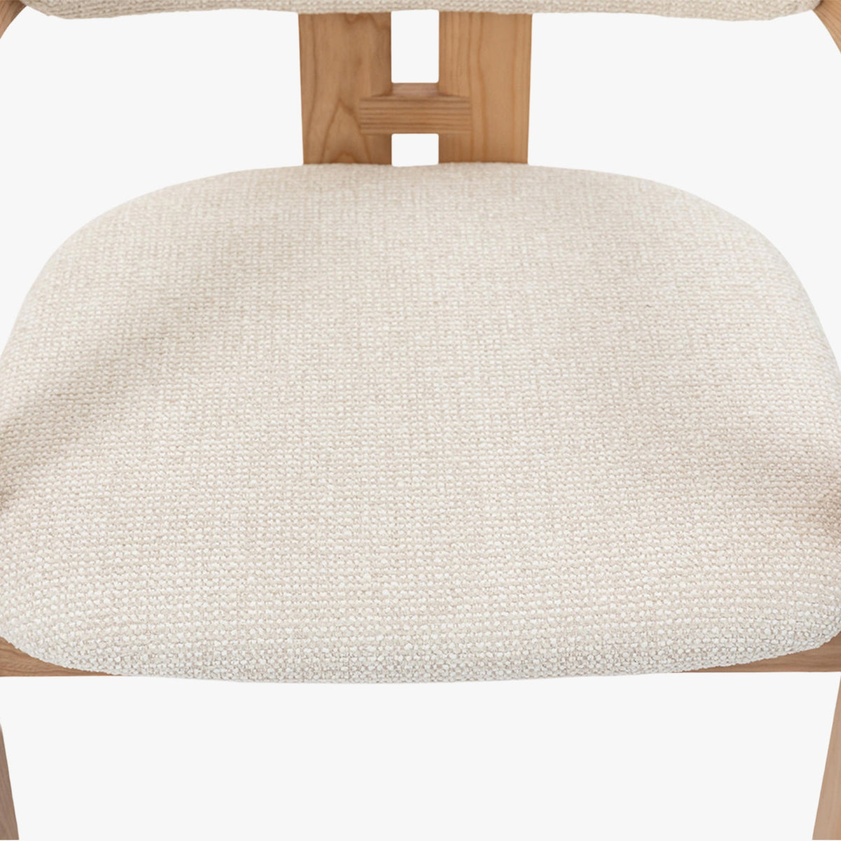 SANDRA Lot de 2 chaises de repas en tissu beige pieds en chêne massif clair - Mobilier Deco