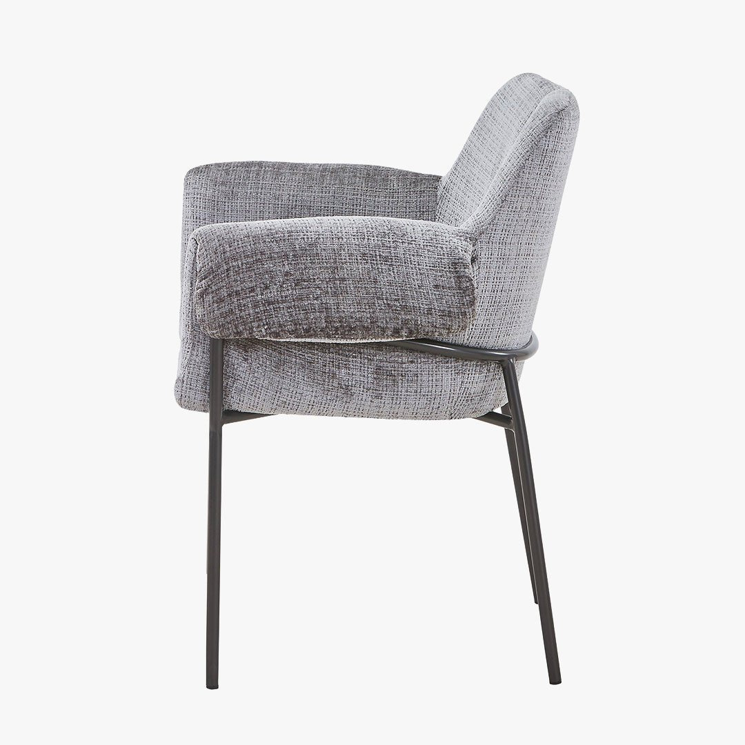 SARA Chaise en tissu gris clair pieds en métal noir - Chaise de repas - Mobilier Deco