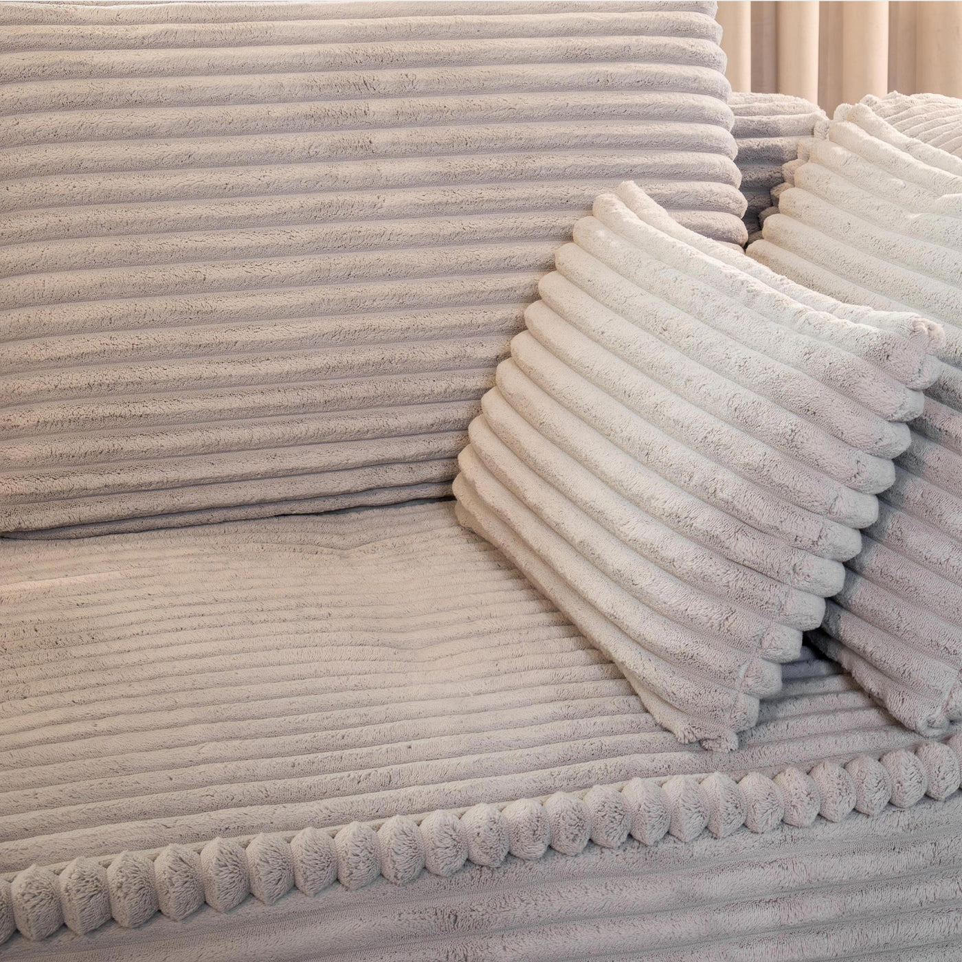 SEYNA Canapé d’angle convertible avec coffre en velours côtelé gris- Angle gauche - Canapé d'angle convertible - Mobilier Deco