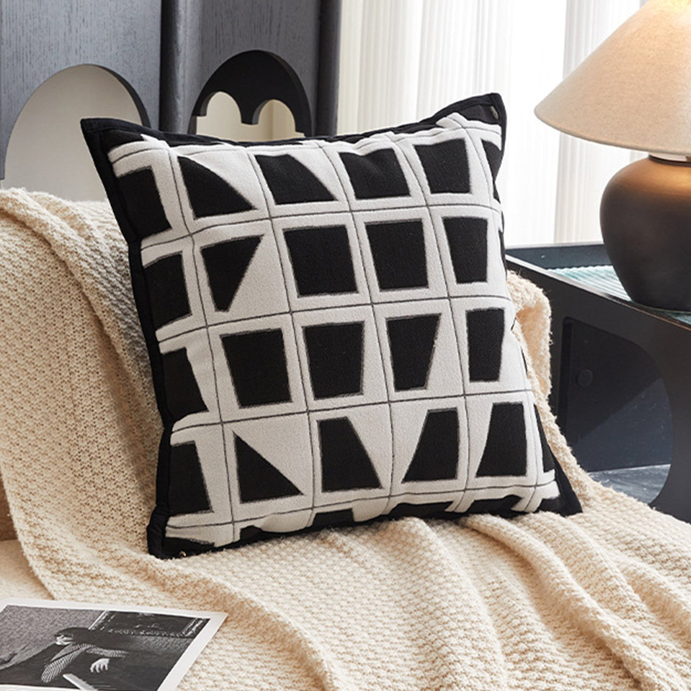 SHAYZ Coussin carré en tissu à motifs blanc et noir 45x45 cm - Coussins - Mobilier Deco