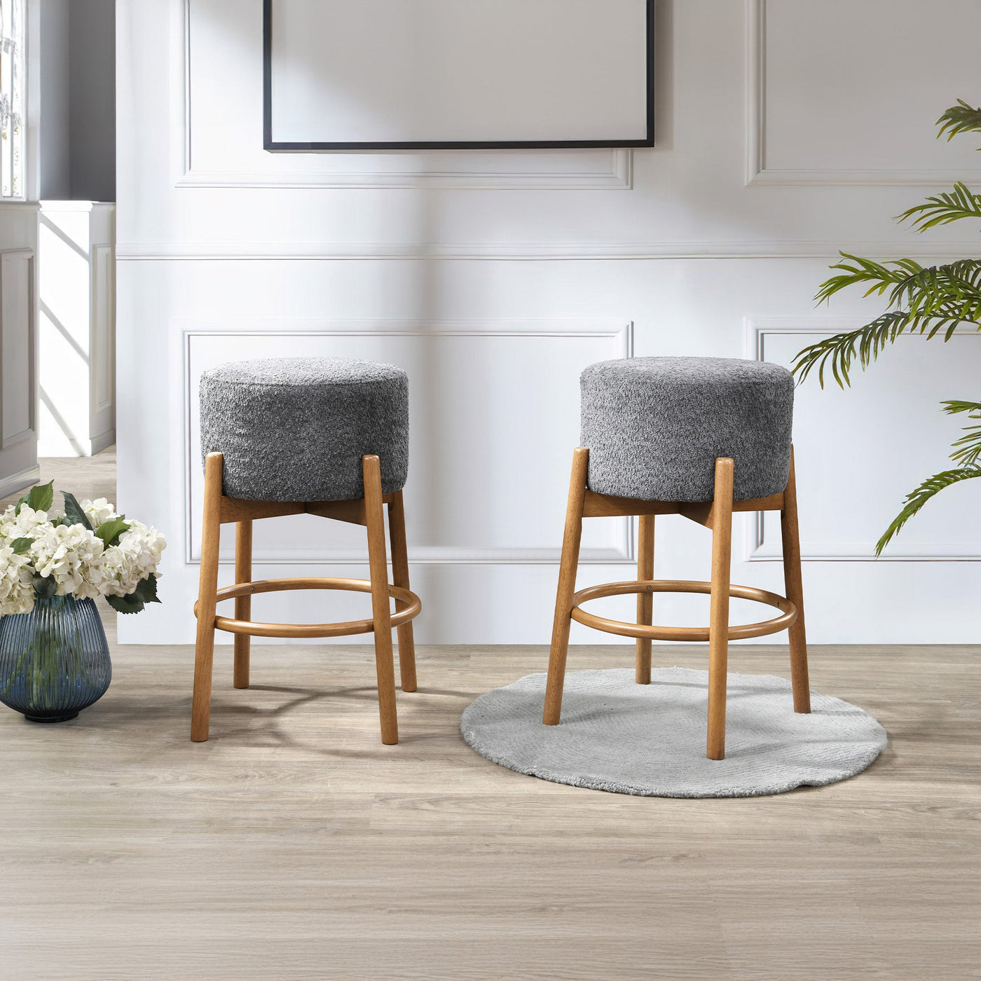 SULLY Lot de 2 tabourets effet peau de mouton gris foncé et bois clair - Tabourets - Mobilier Deco