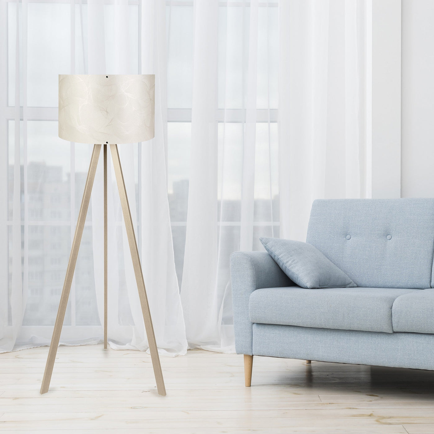 SYMO Lampe sur pieds avec abat jour en PVC beige pieds couleur bois clair - Luminaires - Mobilier Deco