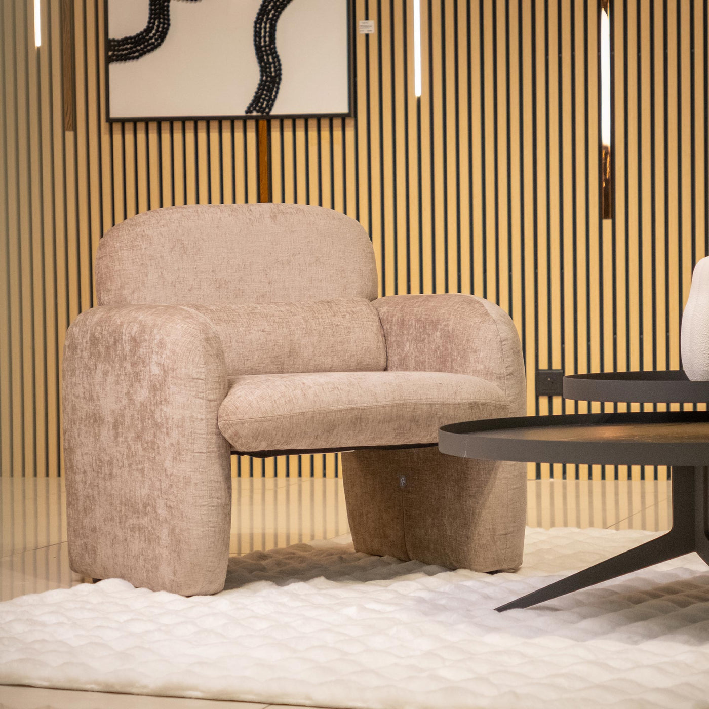 TOGO Fauteuil en tissu beige foncé - Fauteuils - Mobilier Deco