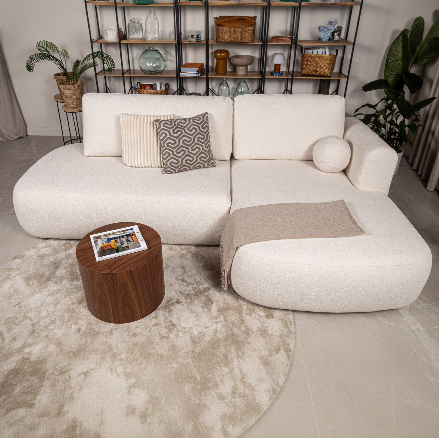 TYLAN Canapé d’angle convertible avec coffre effet peau de mouton écru - Angle droit - Canapé d'angle convertible - Mobilier Deco