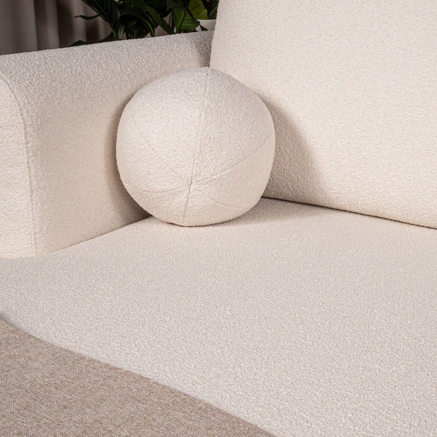 TYLAN Canapé d’angle convertible avec coffre effet peau de mouton écru - Angle gauche - Canapé d'angle convertible - Mobilier Deco