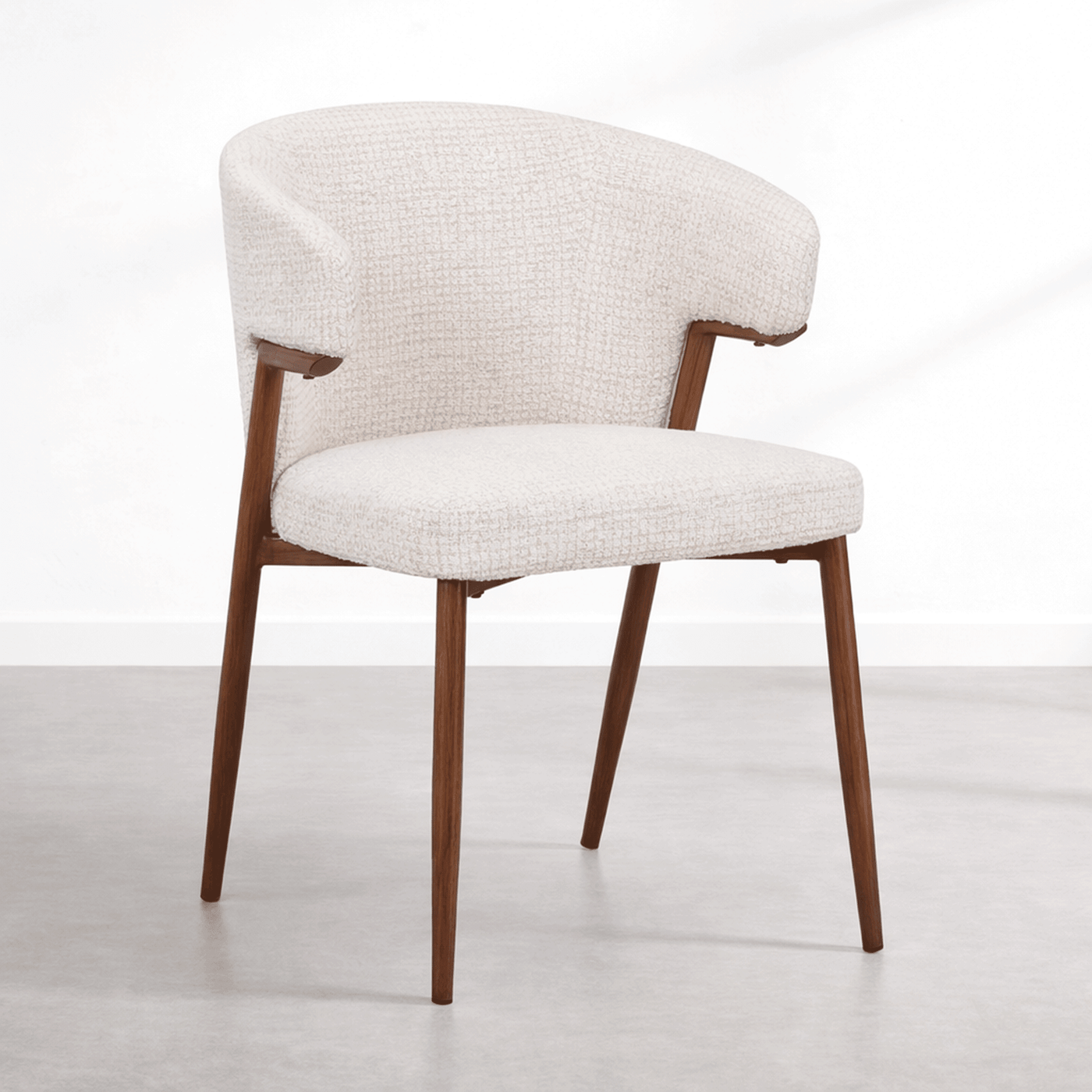 WAYNE Lot de 2 chaises en tissu beige pieds couleur bois foncé - Chaise de repas - Mobilier Deco