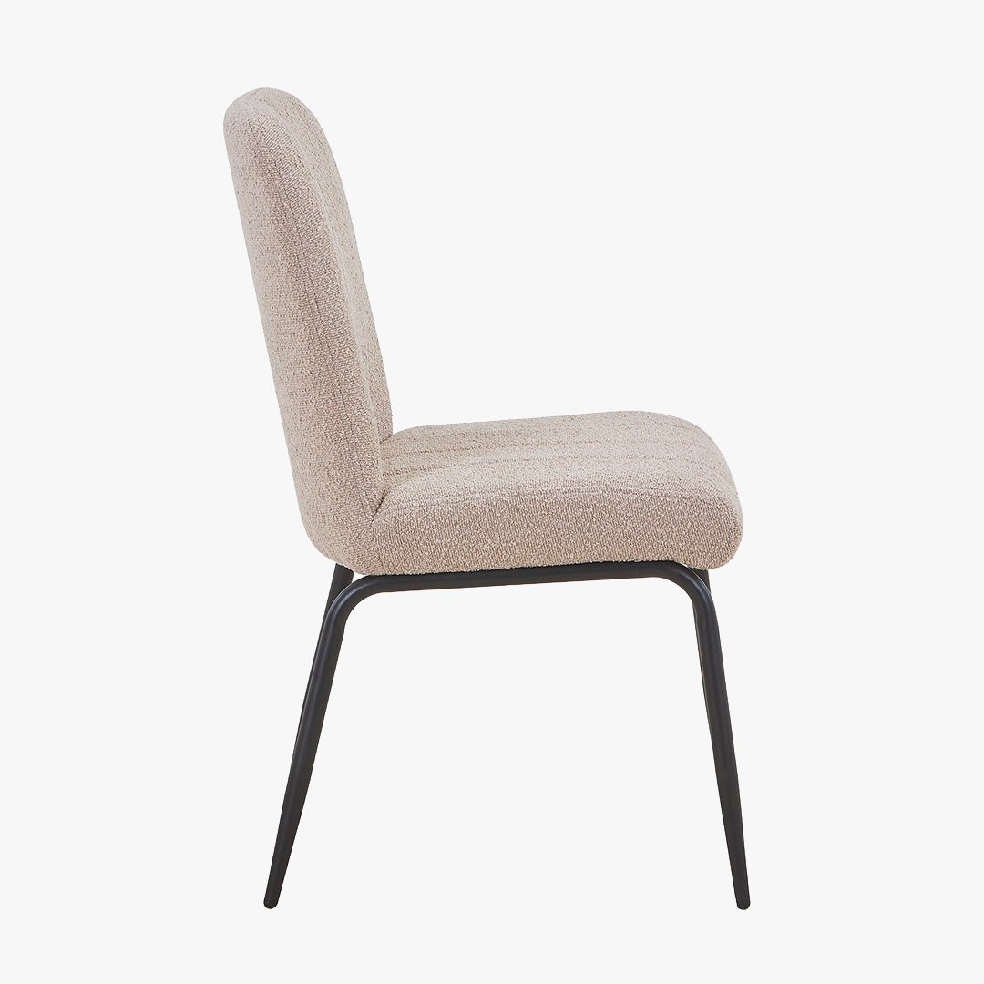 ZERA Lot de 4 chaises en tissu bouclette beige pieds en métal noir - Chaise de repas - Mobilier Deco