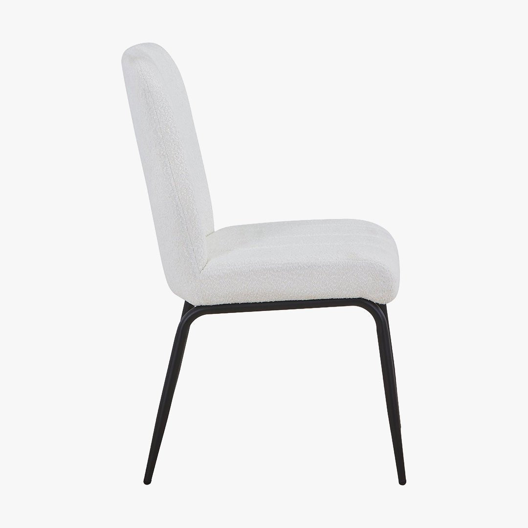 ZERA Lot de 4 chaises en tissu bouclette blanc écru pieds en métal noir - Chaise de repas - Mobilier Deco