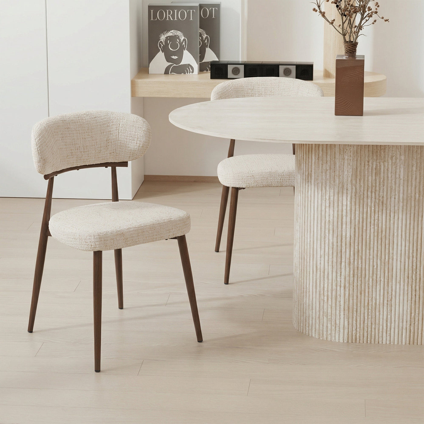 ZOELIA Lot de 2 chaises en tissu beige pieds couleur bois foncé - Chaise de repas - Mobilier Deco